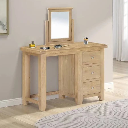 Windsor Bedroom Set